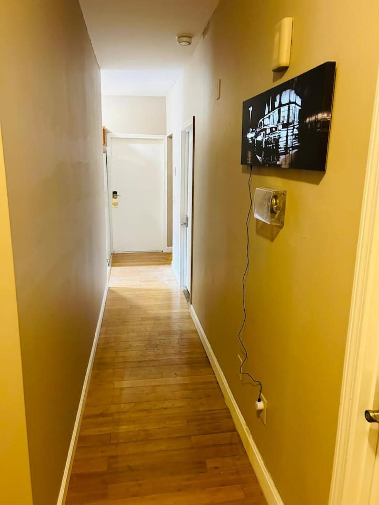 Nice Room Near Whole Foods, Brown University With Shared Bathroom And Kitchen Providence Exterior photo